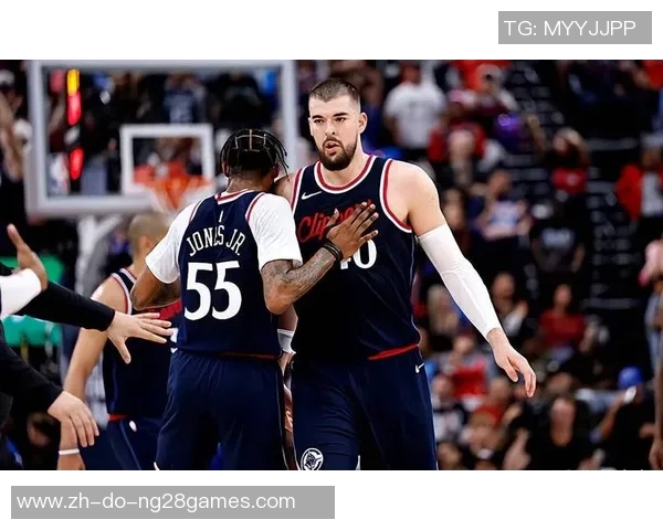 不可思议!快船全队开季至今体现最安稳的竟然是这位锋线大闸? 不可思议!快船全队开季至今体现最安稳的竟然是这位锋线大闸?